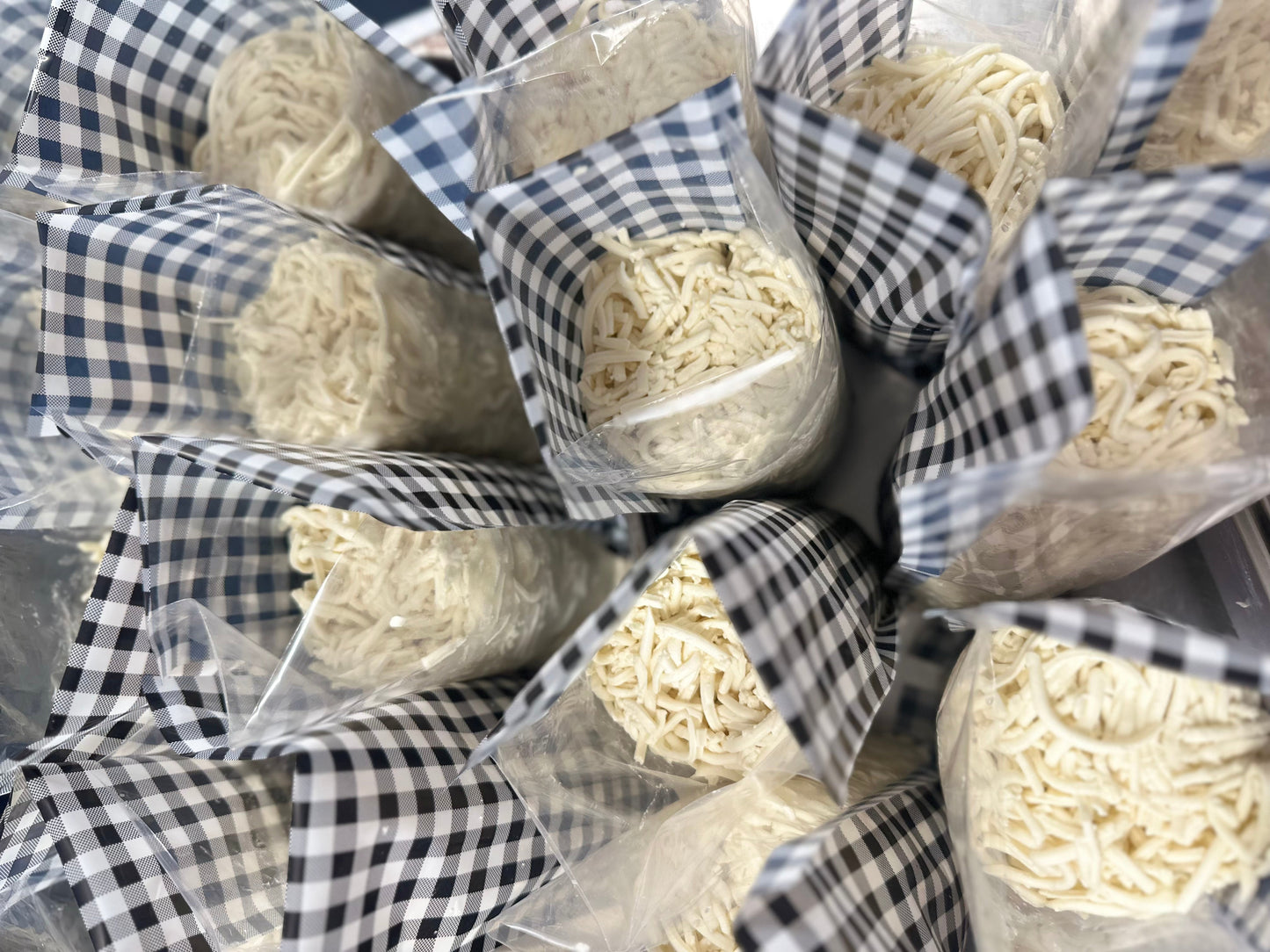 Plant - Based Grated Mozzarella 1kg - Casadei Foods